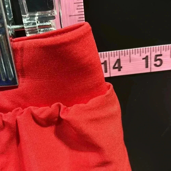 Under Armour Fly By 2.0 loose fit,panty lined,elastic drawstring,mesh panel - Picture 5 of 10